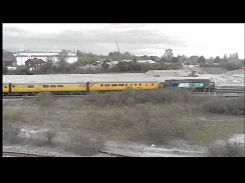 DRS 37059 & 37069 WITH 1Q13 TEST TRAINAT TRAWMAY JCT,GLOUCESTER 11/04/11