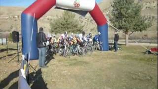 preview picture of video 'Idaho State Cyclocross with bunny hop and crashes.'