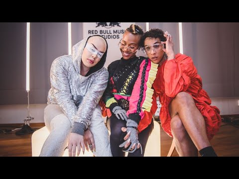 Alavancô | Karol Conka feat Gloria Groove e Linn da Quebrada (Clipe em estúdio)