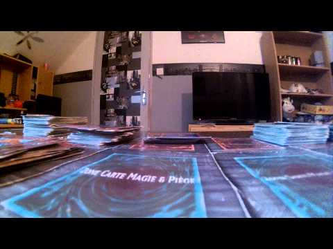 comment construire une carte yu gi oh