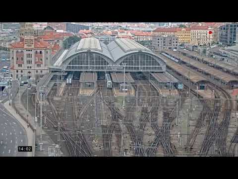 Staniční hlášení Praha hlavní nádraží + zrušení vlaku R 888 Slovácký expres, 13.7.2021 8/13