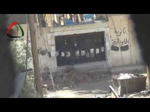 تفجير مدخل ثانوية الحاسوب من قبل كتائب الجيش الحر تمهيدا لإقتحامها في حي الصناعة في دير الزور