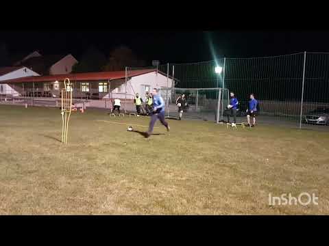 Spaßig kreative Trainingseinheit Kopfball und Sprint Spielchen