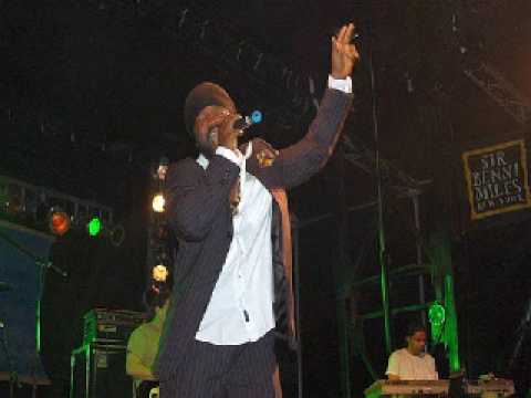 Nickynutz feat Ras Mc Bean : THE JUNGLE BORDERLINE