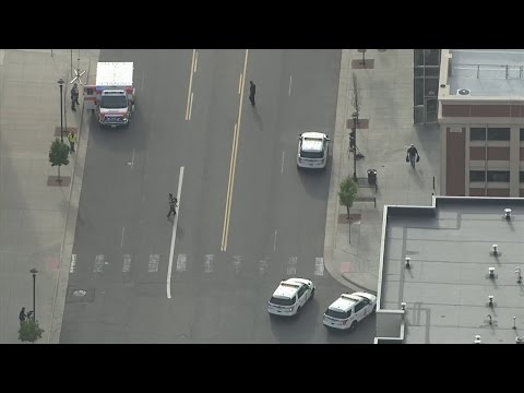 Raw video: Driver hurt during carjacking in Denver parking garage early Monday morning