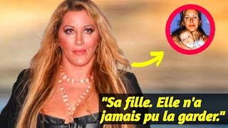 Download lagu APRÈS la mort de Loana, Mindy se retrouve seule et ça change tout. mp3