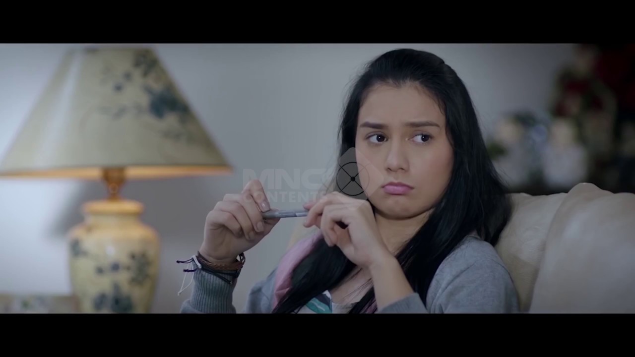 ME VS MAMI (trailer)