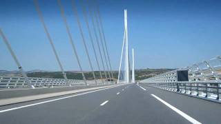 preview picture of video 'Rouler le Viaduc de Millau'