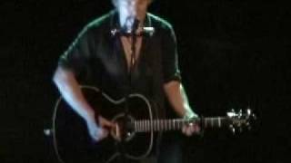 Highway Patrolman (solo acoustic) Bruce Springsteen 4/25/2005 Detroit, MI