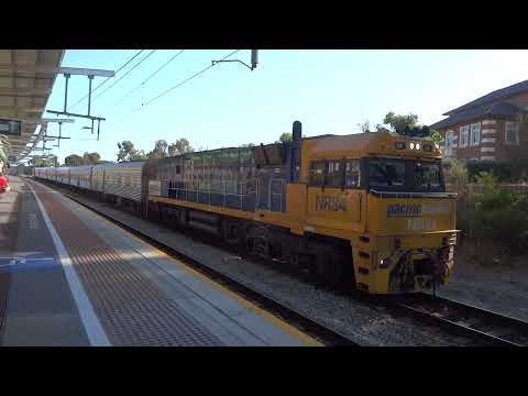 55 Minutes Late 2MA8 goes through Showground with NR84 (PNA)