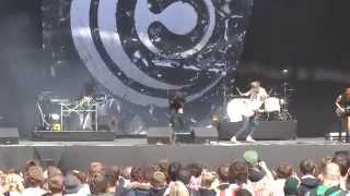 (HD) Crossfaith - Intro + we are the future live at leeds festival 2014 UK
