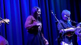 I&#39;m Gonna Sleep With One Eye Open - Dolly Parton ( played on stage by Bononia Grass)