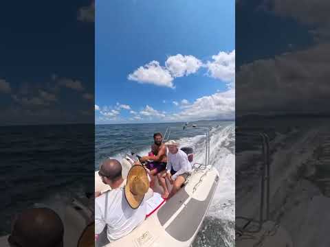 Bote inflavel Zefir 420 navegando entre  litoral norte e Bertioga