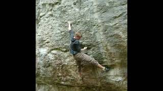Video thumbnail of Pump Up The Valium, 7c+. Peak District