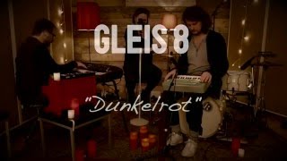 GLEIS 8 - Dunkelrot - Heiligabend