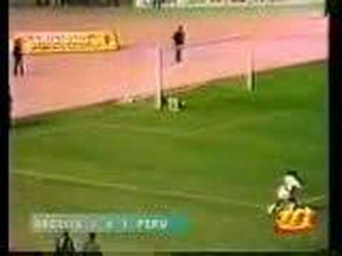 Argelia vs Peru '82 - Gol de Cueto