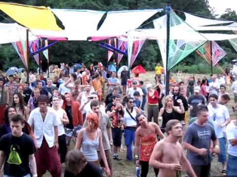 goa gil live in hungary