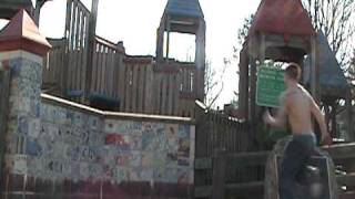 preview picture of video 'MY LIFE IS FREERUNNING 2010'