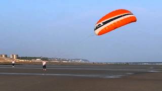 Man Untangles His Parachute on St Leonards Beach