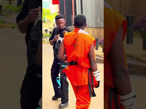 Fake hug prank on random couple 😂😂😂💔💔💔#funny #prank #comedy #funnycomedy