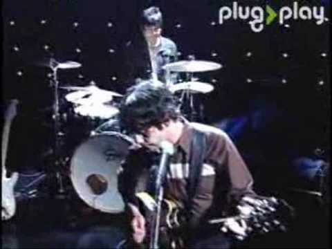 Los Bunkers - No me hables de sufrir en Plug n Play