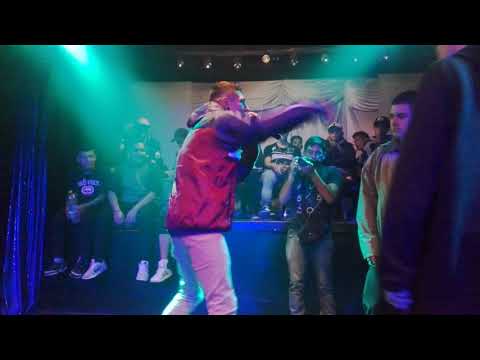 COMPETENCIA DE FREESTYLE DOZIZ VS YAIR KING VS BRONX EN EL TEATRO 5 SENTIDOS MAR DEL PLATA