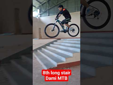 Dami MTB very high drop 🤯💀🔥 #mtb #downhill #jump #drop #stunt #youtube #yt #shorts #nehu #rider