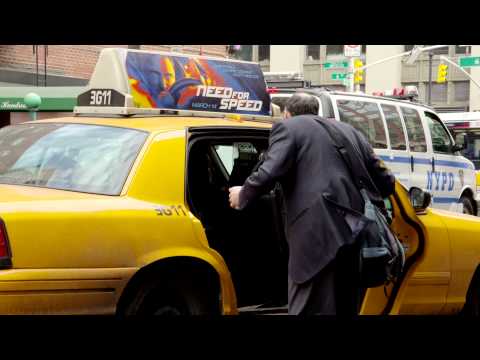 Video: NY Cabbie May Lose License For Snake Prank