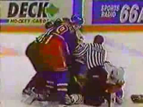 Rangers Penguins scrum April 16, 1992