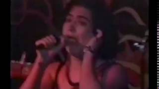 Bikini Kill -  Don&#39;t Need You (live 1994)