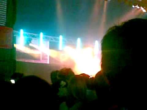 Atlas Sound - Walkabout (w Noah Lennox) @ Field Day 31.07.2010