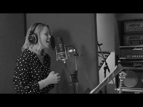 Jay McGuiness & Kimberley Walsh perform ‘Are You Looking Up’ from SLEEPLESS, A Musical Romance