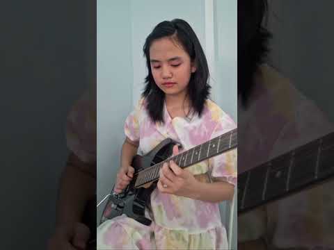 21 Guns - Greenday Guitar Cover by Mariah Love#cover #greenday #electricguitar #solo #music #green