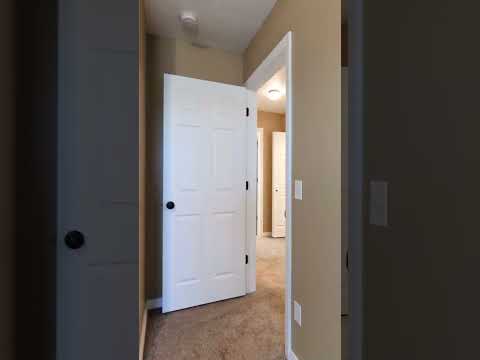 3 Bedroom, 2 bathroom townhouse on Sunnyside Hill! property video