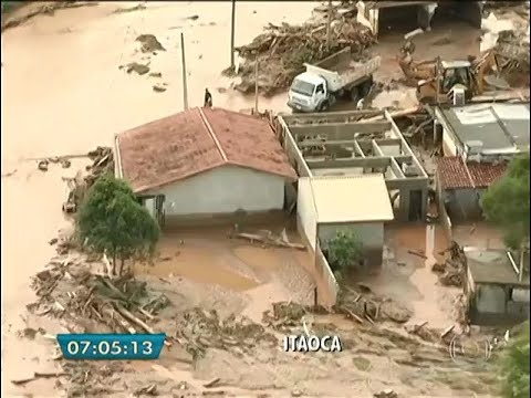 Enchente no Rio Palmital Devasta a Cidade de Itaoca 14/01/2014