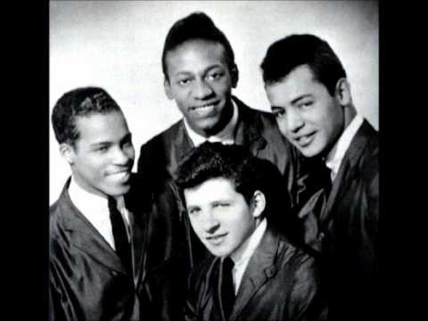 Johnny Maestro & The Crests - It Must Be Love