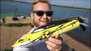 30Mph Brushless RC Boat Gets Stuck in the Lake!