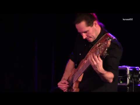 "Tingle in My heart" (A.Lesicki) - Artur Lesicki Trio