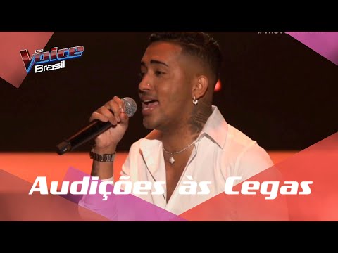 Gabriel Lima sings "Fica com Deus" in the Blind Auditions | The Voice Brazil | 13ª season
