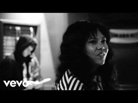 Baby Rose - Closer ft. DESTIN CONRAD (Official Visualizer)