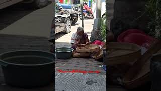 Download lagu Mencari Nafkah hingga Usia Senja mp3