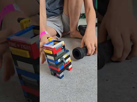 ⚙️ Собрал вакуумный двигатель из лего! Послушайте как звучит!#легоконструирование #legoengineering