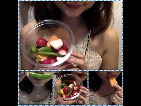 ASMR 廣東話 - 食播健康沙律 MUKBANG（咀嚼聲/輕聲細語）