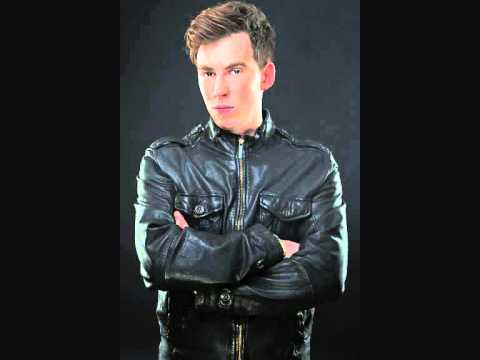 Quintino -- One & Only vs Calvin Harris -- Flashback (Hardwell MashUp)