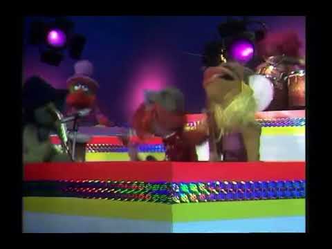 The Muppet Show - 116: Avery Schreiber - “Tenderly” (1976)