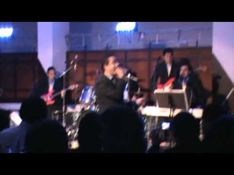 Los Trotamundos - Puerta de amor