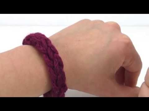 Finger knitting with 3 fingers - simple bracelet from wool scraps - easy and quick
