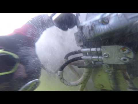 Limpeza de costado com máquina (tartaruga)