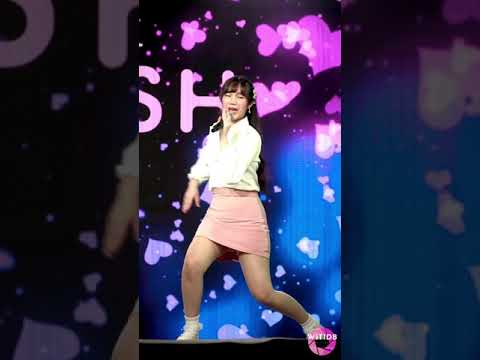 [JINGJUNG FANCAM] STAMP & Violette- ฝันหวานอายจูบ (Ver. Cover iWish) Live stage MBKCenter 05/12/2021