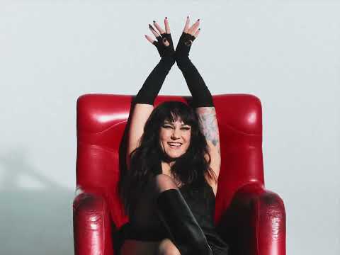 Mira Luoti - Cokis ja Mentos (Virallinen musiikkivideo)